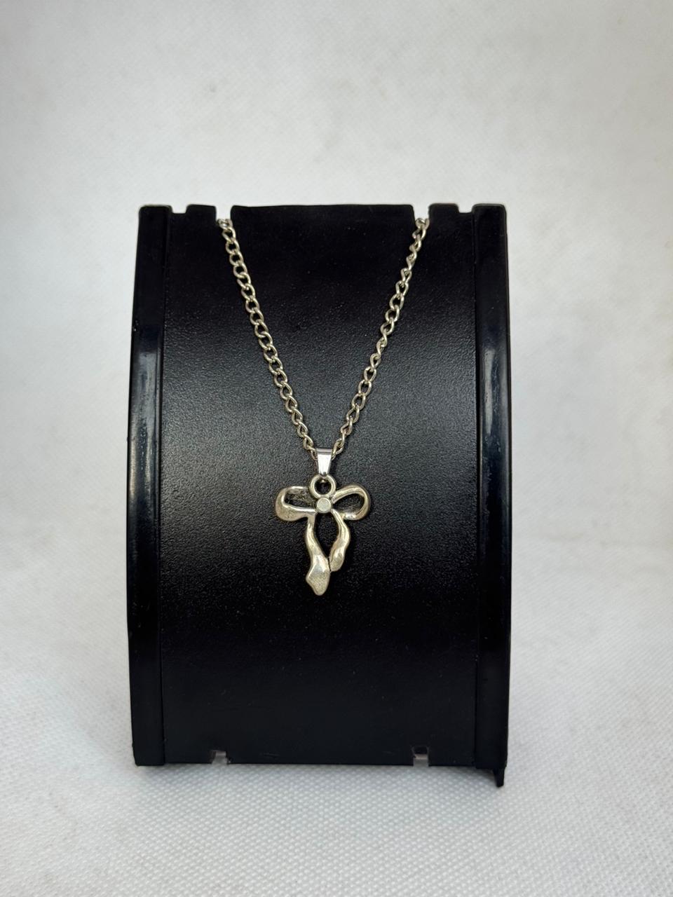 Bow Pendant